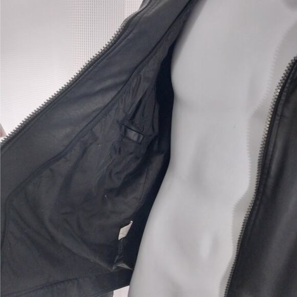 GUESS! GORGEOUS BLACK FAUX LEATHER MOTO/BIKER INSPIRED JACKET, COAT! SZ 2XL - Picture 5 of 9